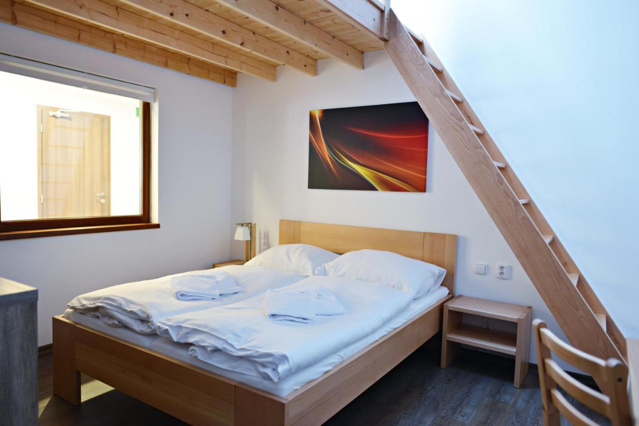Ubytovani Skipot Apartment Potucky Luaran gambar