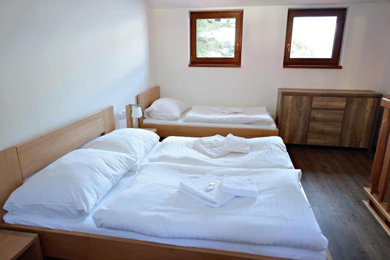 Ubytovani Skipot Apartment Potucky Luaran gambar